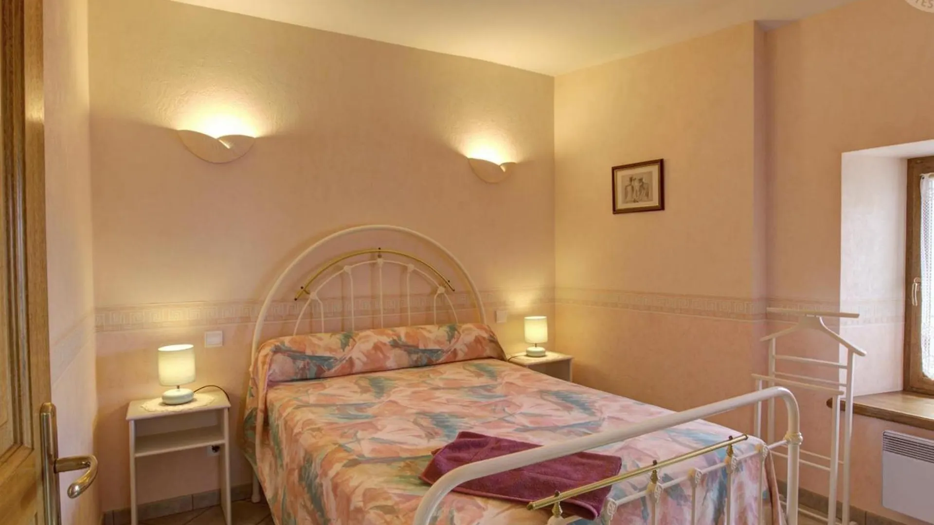 Gite Cosy 1 Ch. Avec Jardin, Animaux Admis, Rando Et Patrimoine Aux Monts Du Forez - Fr-1-496-45 Merle-Leignec France