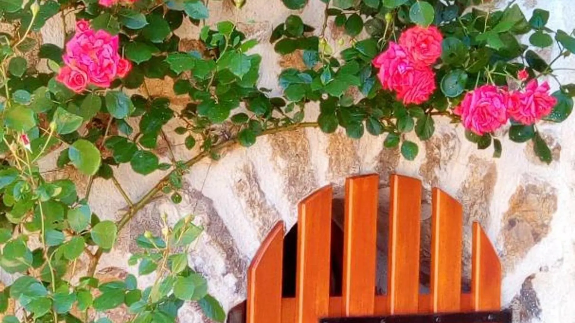Holiday home Gite Cosy 1 Ch. Avec Jardin, Animaux Admis, Rando Et Patrimoine Aux Monts Du Forez - Fr-1-496-45 Merle-Leignec