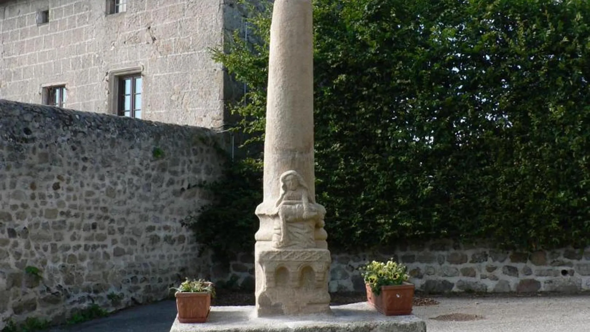 Gite Cosy 1 Ch. Avec Jardin, Animaux Admis, Rando Et Patrimoine Aux Monts Du Forez - Fr-1-496-45 Merle-Leignec France