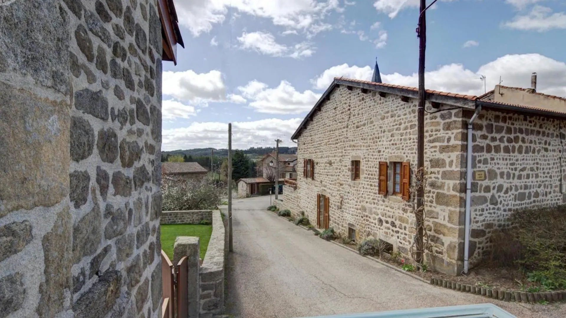 Gite Cosy 1 Ch. Avec Jardin, Animaux Admis, Rando Et Patrimoine Aux Monts Du Forez - Fr-1-496-45 Merle-Leignec