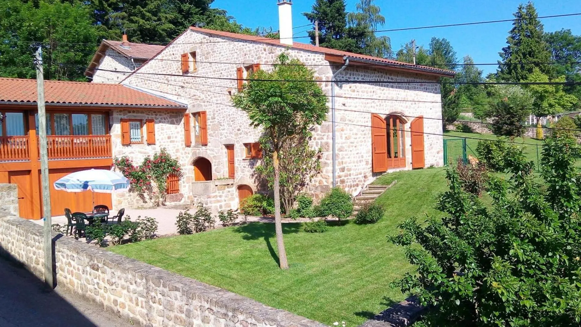 Gite Cosy 1 Ch. Avec Jardin, Animaux Admis, Rando Et Patrimoine Aux Monts Du Forez - Fr-1-496-45 Merle-Leignec 0*,